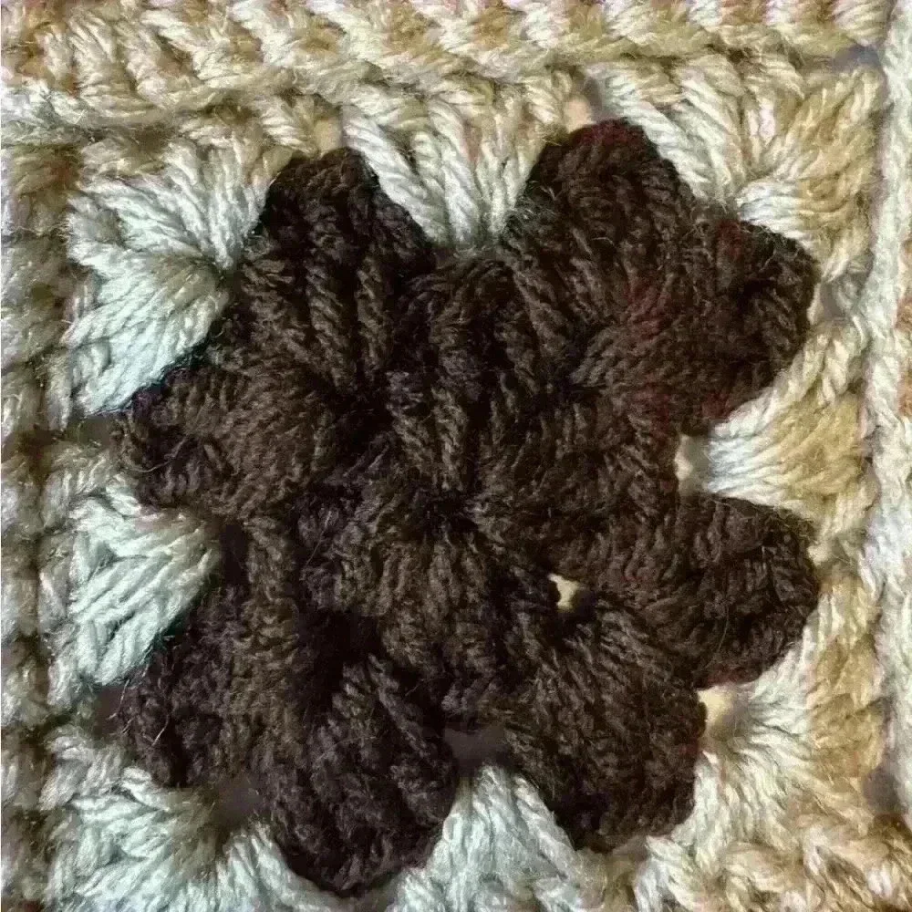 Homemade Crochet Brown/Green/Tan/Rust Blanket 25 1/2” X‎ 36”